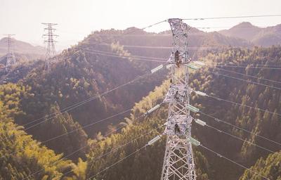 昌景黃高鐵祁門東牽引站供電工程進(jìn)入收尾階段，為高鐵開通注入強(qiáng)勁動(dòng)力